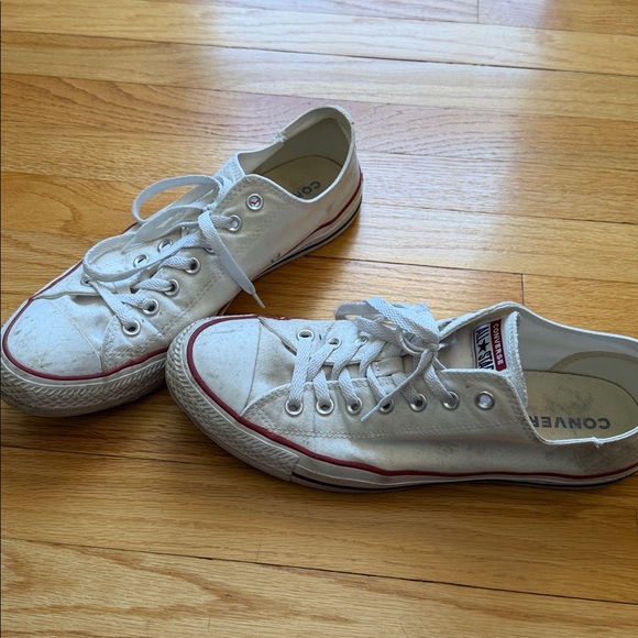 White low top converse - Picture 5 of 7